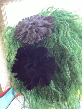 Handmade hair flower/brooch